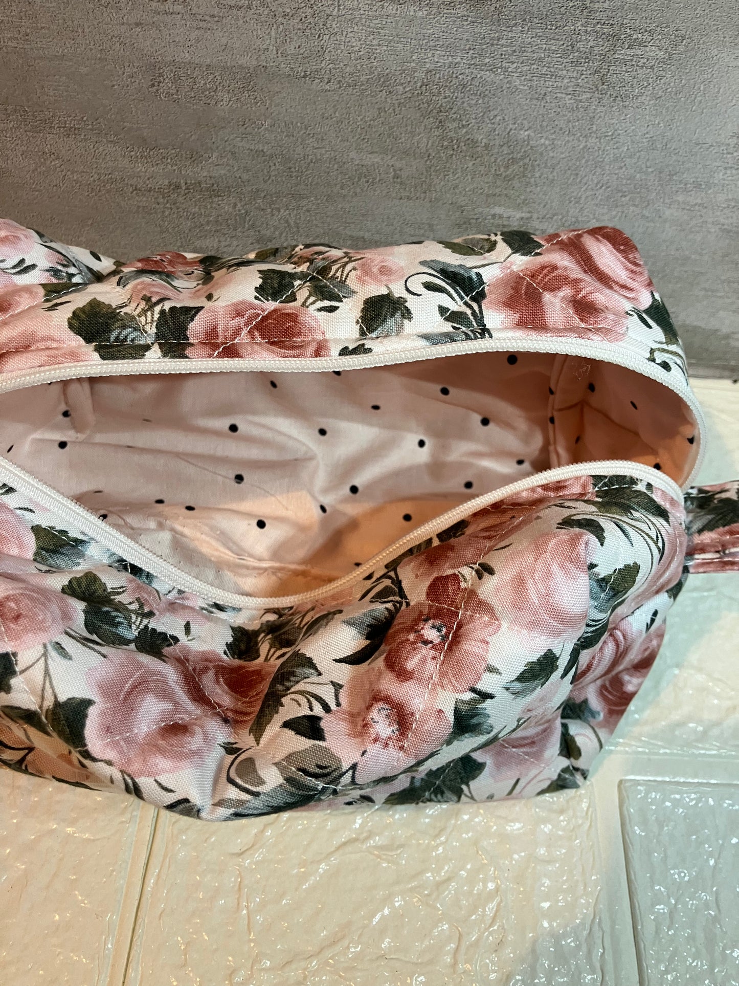 rose makeup bag '