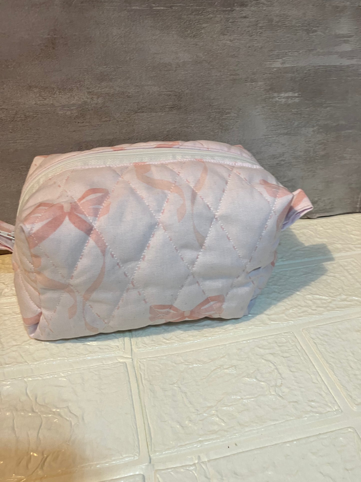 bow grid makeup bag
